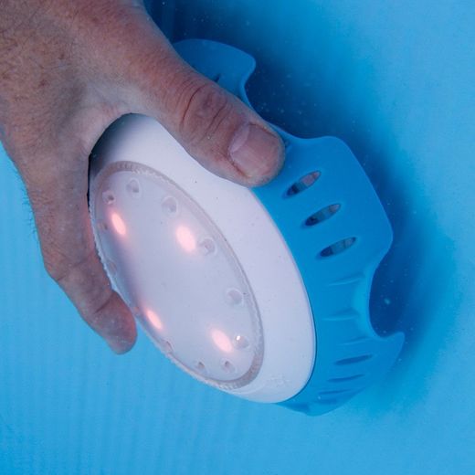 Proyector Led Blanco Para Conectar En Válvula De Retorno